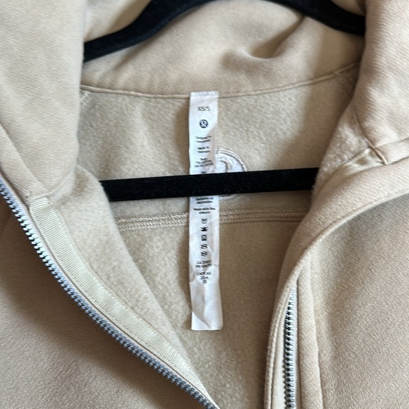 Lululemon cropped scuba funnel neck size xs/s like new condition trench colour - Picture 2 of 3